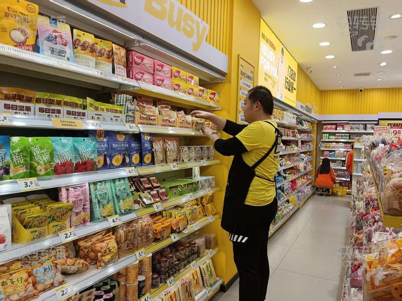 中堂江南工業東區‘零食店’轉讓【經營2年多、營業額8000-1萬、處夜市街、主街十字路口、人流量巨旺】可空轉