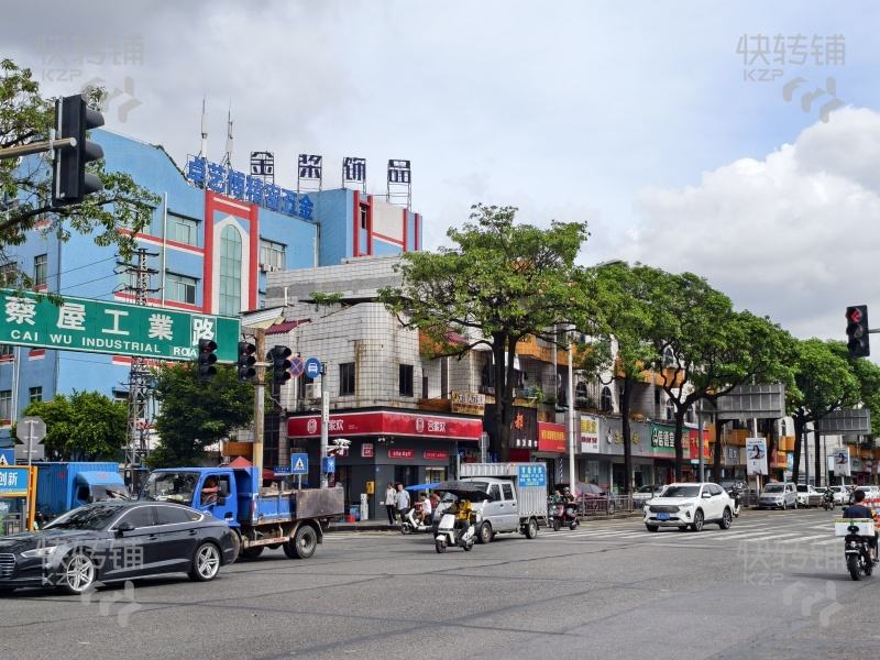 長(zhǎng)安烏沙環(huán)東路‘合家歡’便利店轉(zhuǎn)讓【十字路路口，轉(zhuǎn)角位，一棟三層，對(duì)面是柴火飯店、烏沙企匯中心，日營(yíng)業(yè)額3000+】
