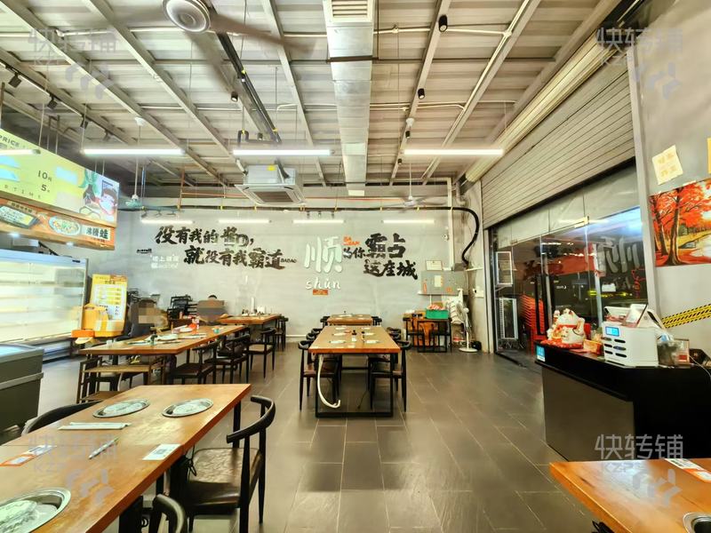 南城下壩火鍋店轉讓【經營3年、江邊有大外擺區，近文化廣場，上田創意園入口處，停車場入口】