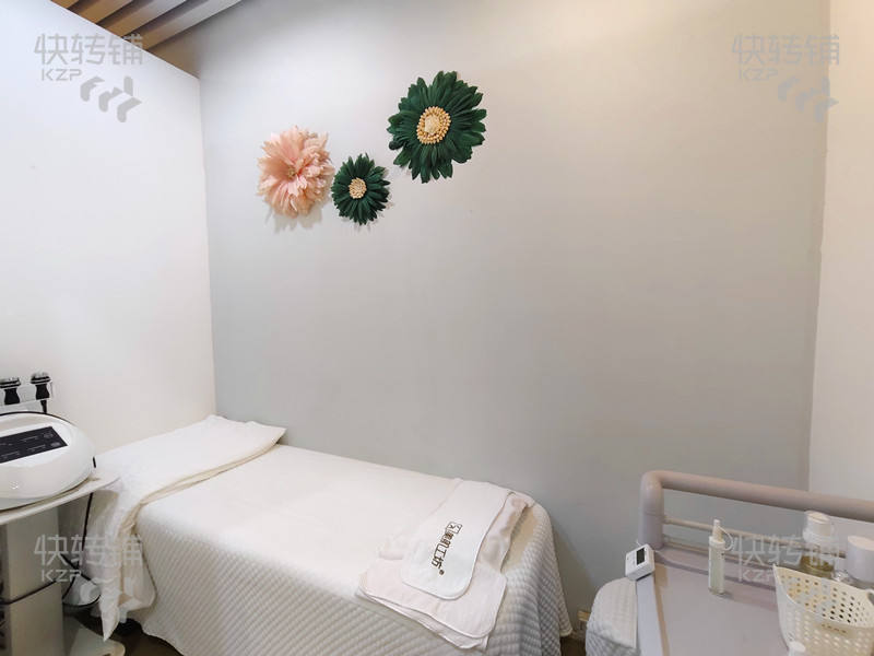 厚街万达皮肤管理转让【电梯出入口位置，经营8年时间，会员130+，客人消费能力强】