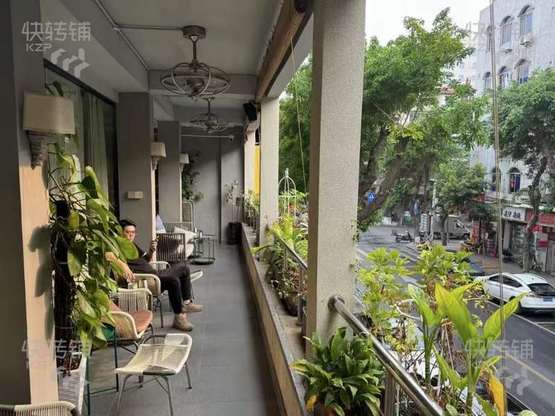 樟木頭康寶街獨棟'咖啡店'轉(zhuǎn)讓【緊挨著天和百貨、4年老店、上下四層、生意穩(wěn)定】