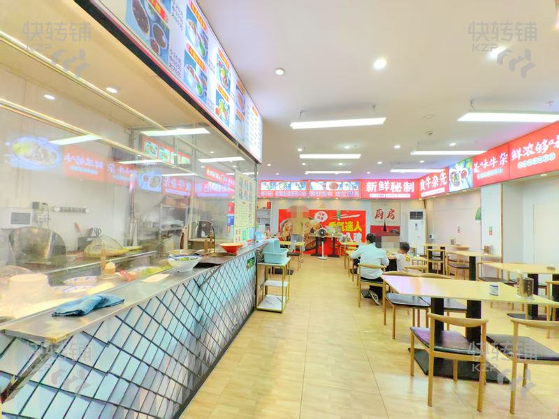南城‘香園路’餐飲店轉讓【寫字樓進出入口處、附近萬科769創(chuàng)意產(chǎn)業(yè)園、城市風景街、人氣旺】