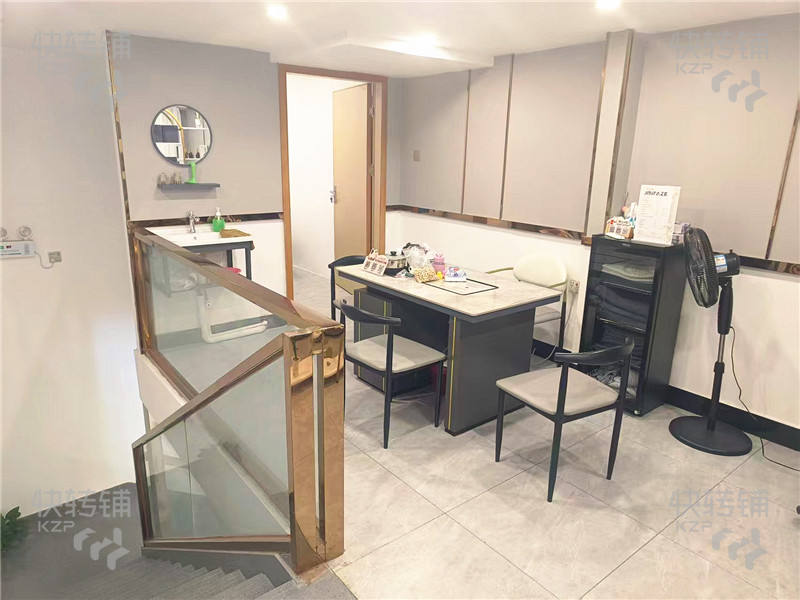 長安‘橫增路’美容店轉讓【健逸天地小區出入口、住宅樓密集、全新裝修、酒店、銀行旁】