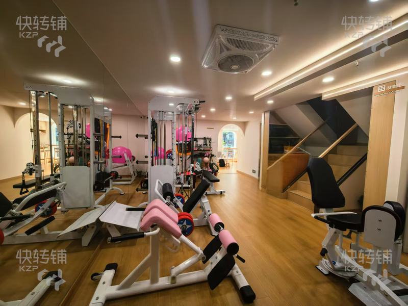 深圳‘龍華’女子塑型店轉讓【高端住宅底商、多小區環繞、挨著購物中心、固定客戶多、門口停車方便】