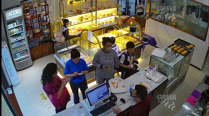 常平萬(wàn)科城烘焙店轉(zhuǎn)讓【嘉榮超市旁、轉(zhuǎn)角位、高端小區(qū)內(nèi)鋪、上萬(wàn)戶(hù)業(yè)主、正對(duì)大型培訓(xùn)班、無(wú)競(jìng)爭(zhēng)】可空鋪