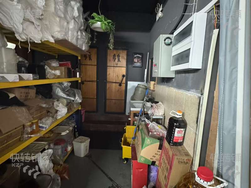 東城塹頭夜宵燒烤店轉(zhuǎn)讓【盈利中、五年老店、外賣月單量2400+、住宅區(qū)圍繞、可外擺】