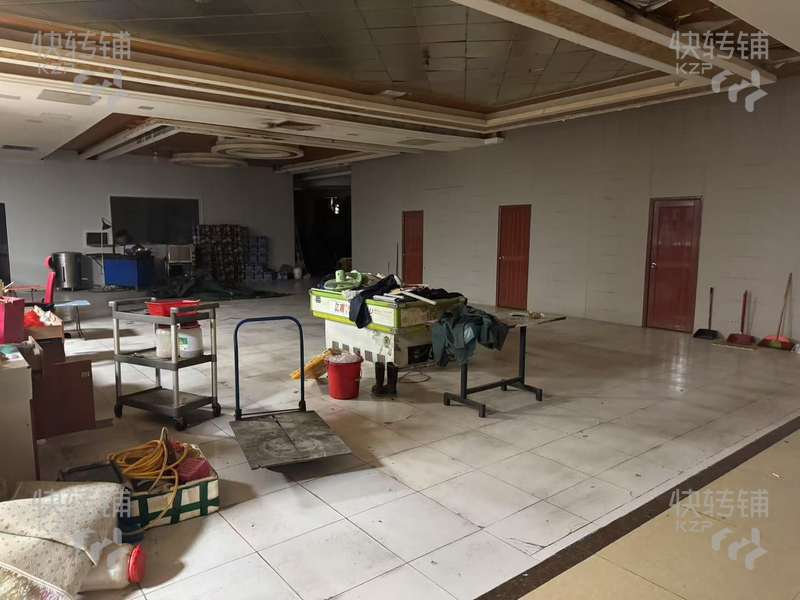 大朗黎貝嶺夜宵店轉讓【華為商圈，公寓住宅密集，工廠環繞，人流量大，近十字路口位置，停車方便】