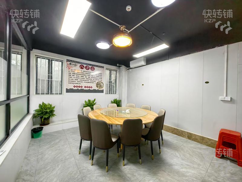 清溪‘南峰金碧華庭’餐飲店轉讓【周邊全是小區，富人區，工業區多，辦公大廈也多，人氣旺】