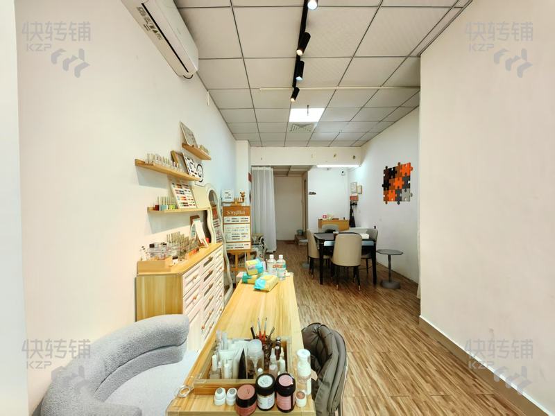 莞城‘學府1號’美甲店轉讓【小區樓下，對面莞城理工學院女士宿舍樓，旁邊理工學院，美食廣場】