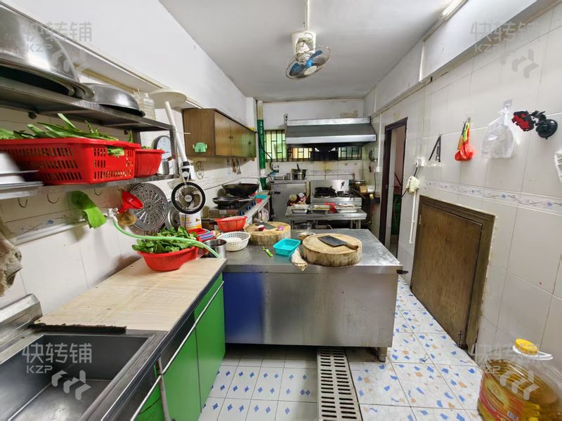 東城桑園自選快餐小炒店轉讓【處大型園區對面，即將招商入駐，目前月營業額5.5萬左右】