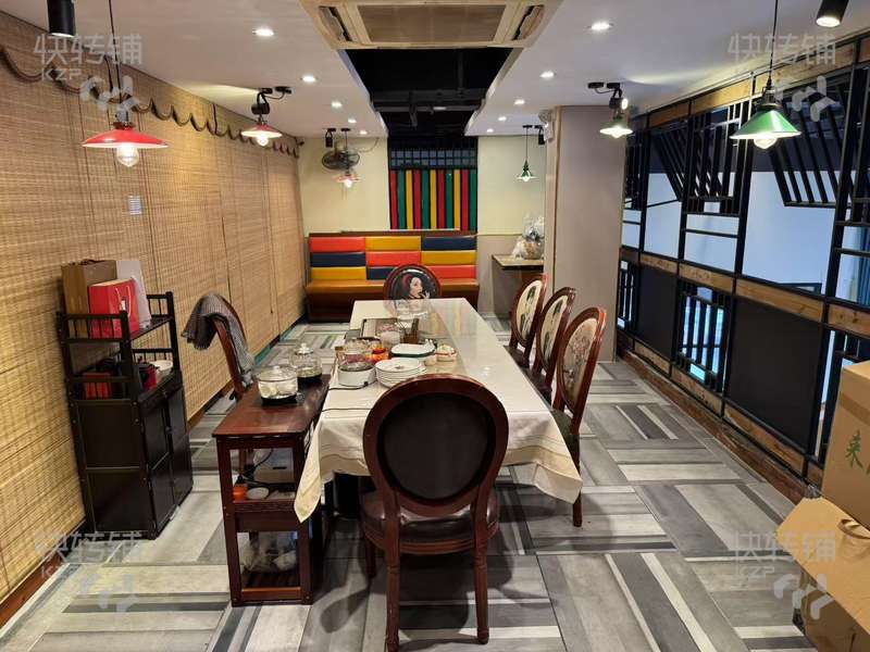 寮步良平大道湘菜館轉(zhuǎn)讓【正對面福來佳購物廣場、大轉(zhuǎn)角位置，周邊工業(yè)區(qū)，公寓住宅集中，門口后面都有停車場】