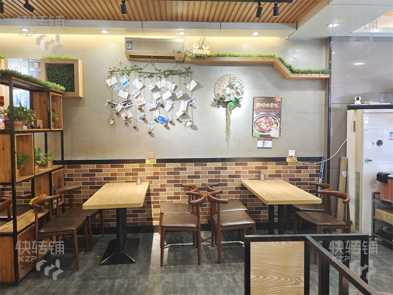 石碣“明珠西路”奶茶漢堡店轉(zhuǎn)讓【6年老店、雙門面、旁十字路口、對(duì)面臺(tái)達(dá)電子廠門口、廠人數(shù)6000-7000、人流量大】