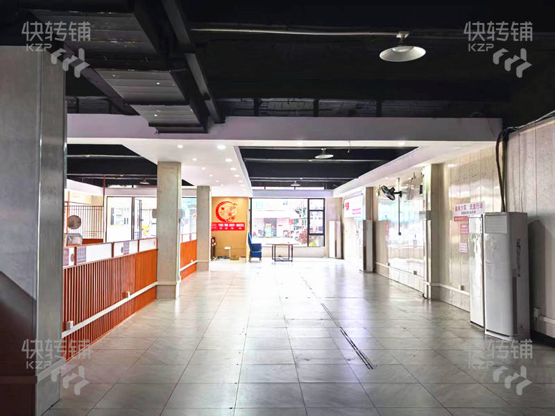 廣州新塘“東華”火鍋店轉讓【大招牌，美食廣場停車位多，交通便利，合適各種餐飲項目入駐】