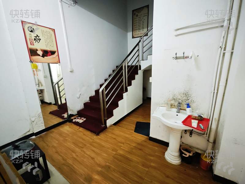 東城育華路祥興大廈空鋪招租【周邊住宅密集，上下兩層、無轉讓費用，除餐飲不能做沒有行業限制】