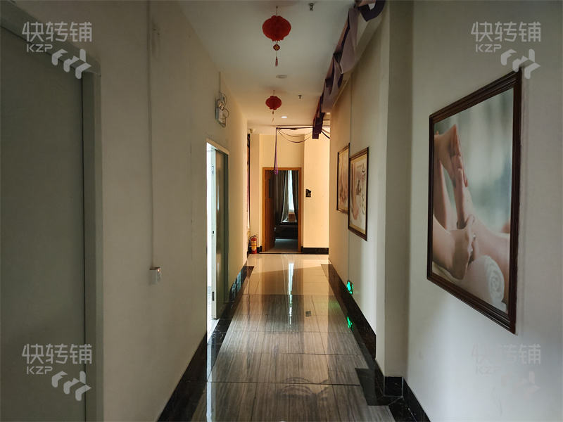 東城’高田坊商業街‘旺鋪招租/可分租【這條街人氣旺，一鋪難求、挨著萬達、天寶地鐵、附近大型小區住宅區多、適合各種加盟入駐】