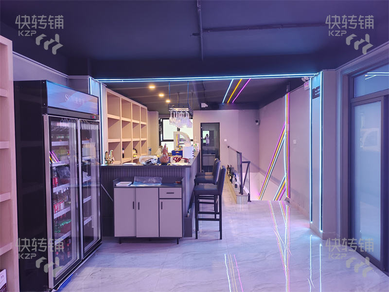 給錢就轉(zhuǎn)！常平‘天鵝湖’美容店低價(jià)轉(zhuǎn)讓【整棟3層、精裝修、旁麗景新園小區(qū)門口、屬于富人區(qū)、對(duì)面明珠廣場(chǎng)、小區(qū)集中、發(fā)展前景大】