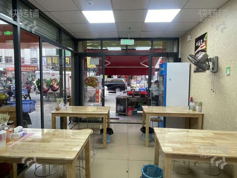 清溪浮崗市場南②門麻辣燙轉讓【市場出入口，美食街地段、人流量大，鄰近多個商場】