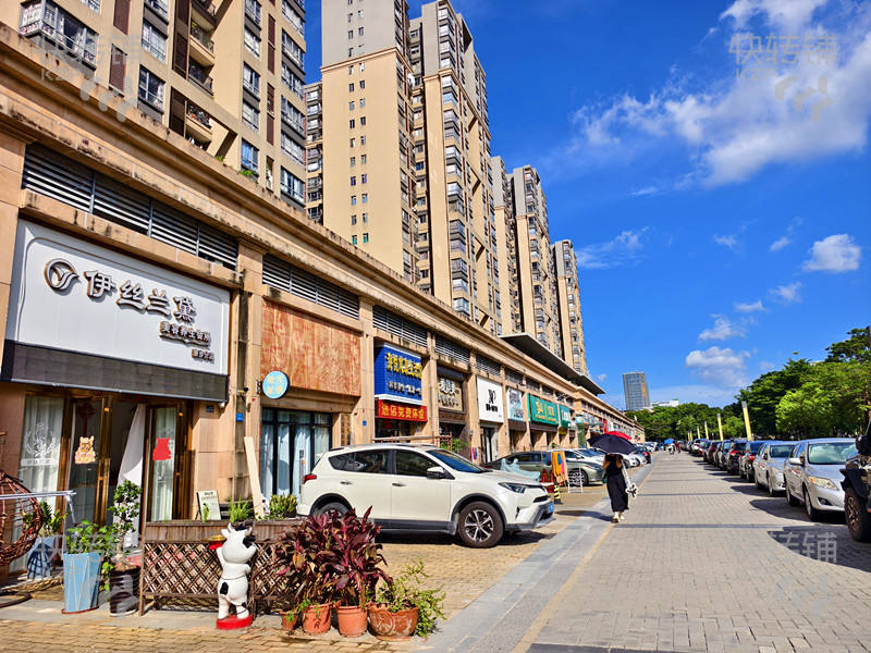 寮步‘香市路’美容院轉(zhuǎn)讓【多個(gè)高端小區(qū)圍繞、常到店會(huì)員100+、質(zhì)量高、充足免費(fèi)停車位】
