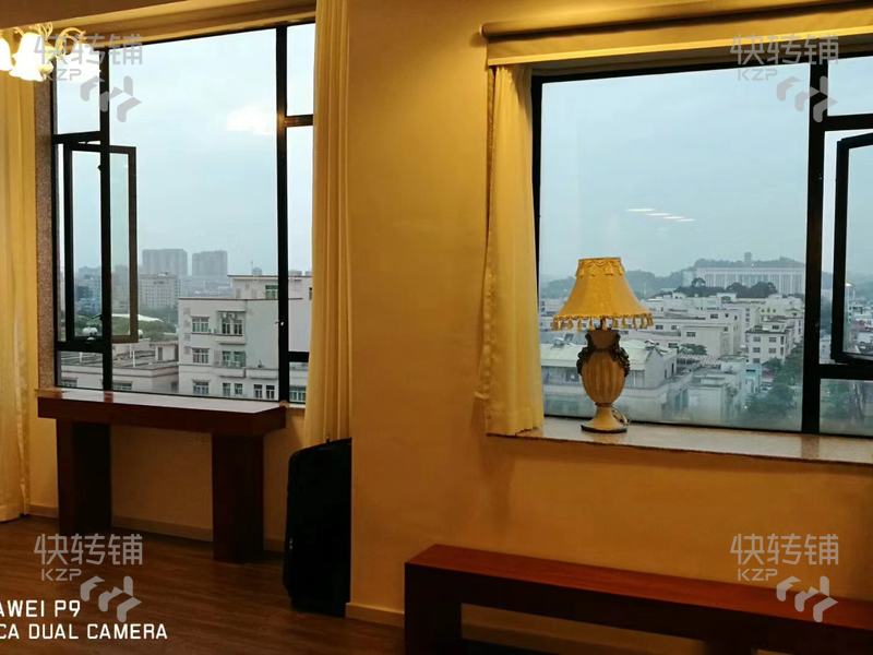 空鋪招租，厚街大道婚紗攝影館轉(zhuǎn)讓，可單層招租、分租【帶露天攝影取景地、停車(chē)方便、】
