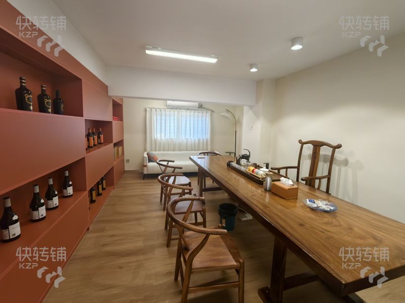廣州市番禺區橋南‘酒莊’轉讓或出租【可空鋪做其他，背靠高端別墅區、附近人口集中、停車方便】