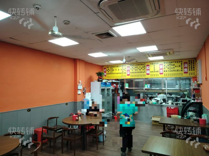 厚街’寮廈廣場‘餐飲店轉(zhuǎn)讓【對面學(xué)校、廣場、周邊工業(yè)區(qū)、住宅小區(qū)、萬達廣場】