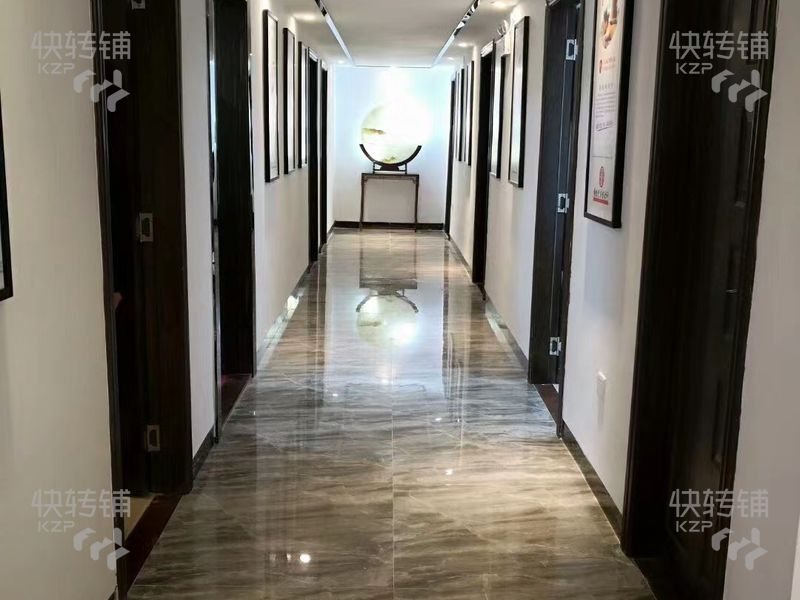 南城御泉山莊高端的休閑養生會所空鋪轉讓 也可轉租【裝修豪華，格局好，門頭醒目】