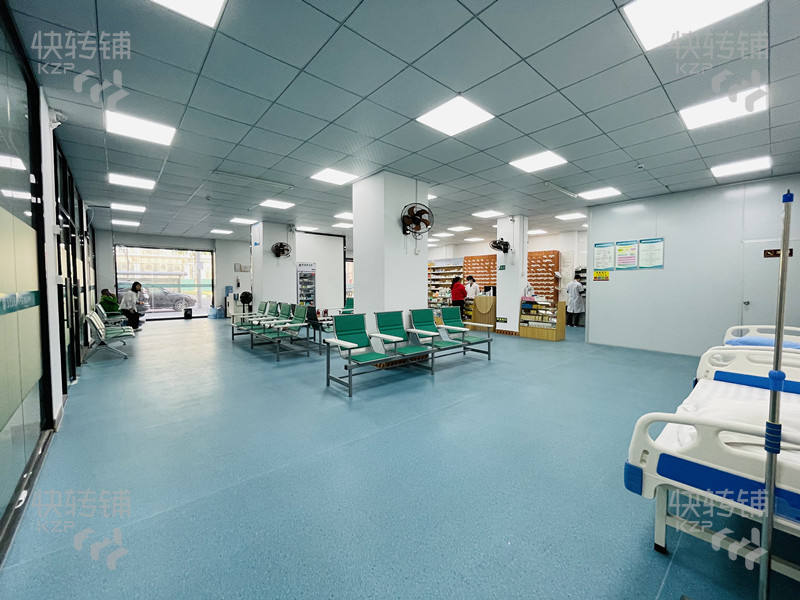 東莞大型中醫診所轉讓【同行少接手營業，上下兩層、合適添加多種醫療項目】