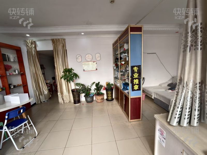 萬江‘石美’按摩養(yǎng)生理療館轉(zhuǎn)讓【門口是公交站臺(tái)、人流量大、旁邊多個(gè)小區(qū)】可空鋪