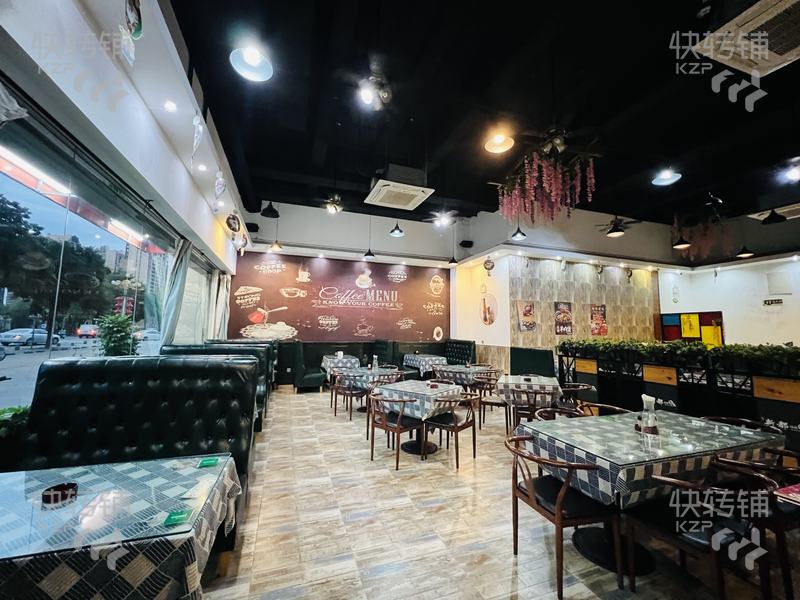 惠州博羅‘聚龍天譽灣’大型餐廳轉讓【高端小區底鋪、小區圍繞，門口停車方便，無同行競爭】