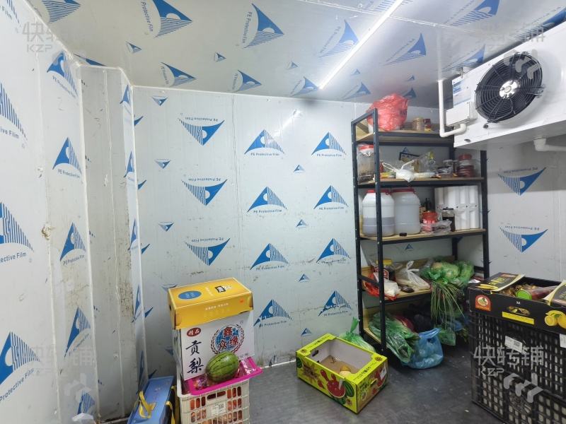 虎門‘中天悅府’水果店轉讓【挨著轉角位、十字路口，小區門口旁，停車場出入口處，對面是北柵小學、偉才幼兒園，人流量大】