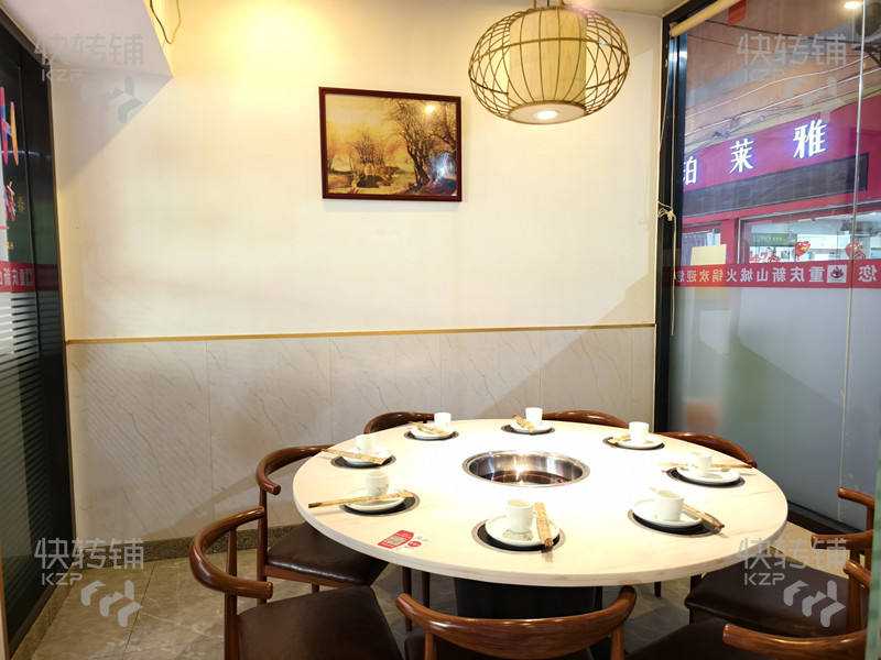 塘廈石鼓商業中心廣場‘火鍋店’轉讓【萬氏樂百貨、KTV旁、夜市街、晚上氛圍熱鬧，可外擺】