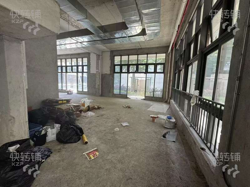 松山湖万象汇商圈临街商铺转让/招合作伙伴【松山湖北部CBD核心区，真正的TOD项目，处十字路口大转角位、人流交汇点位置】