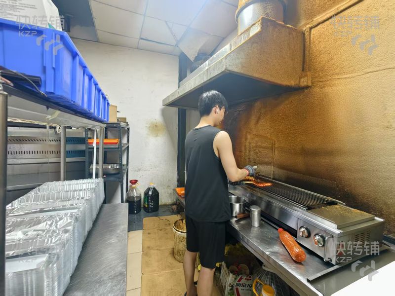 黃江‘建安路’燒烤外賣店轉讓【萬業百貨附近、訂單穩定、覆蓋商圈廣、公園、學校、住宅集中】