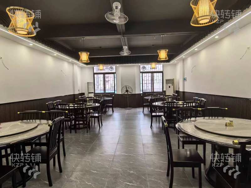茶山‘茶京路’湘菜館轉讓【租金便宜、附近廠子、公寓集中、旁邊有一個大的工地】