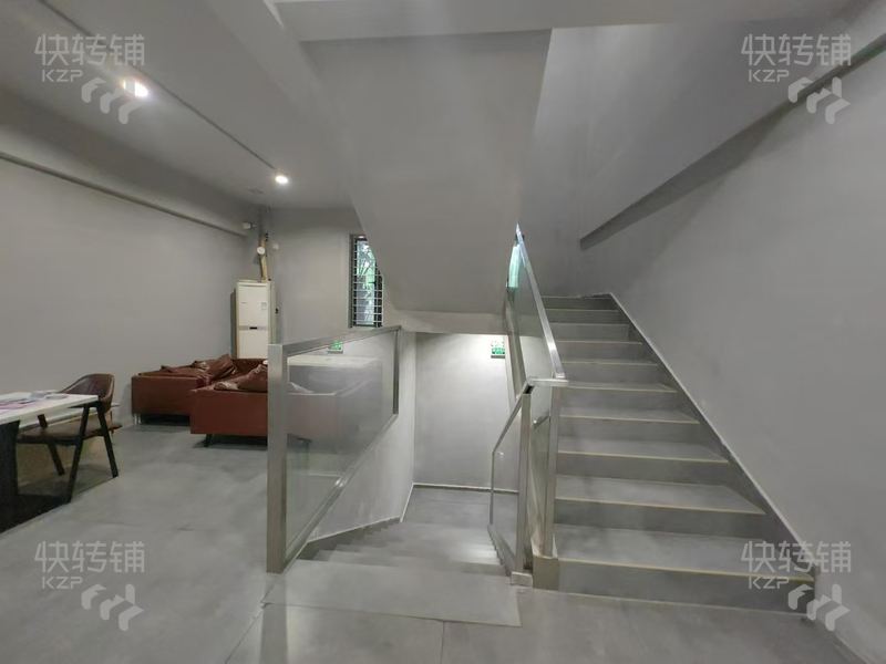 急轉！！！高埗‘頤龍灣’奶茶店轉讓或空轉【獨棟三層、周邊全大型住宅小區、中高端消費群，可以做各行各業】