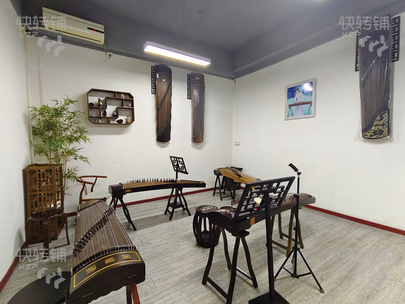 東城蔚藍星湖藝術培訓一樓招租【兩個門面，適合行業多，住宅小區、幼兒園小學圍繞，本地口碑好】