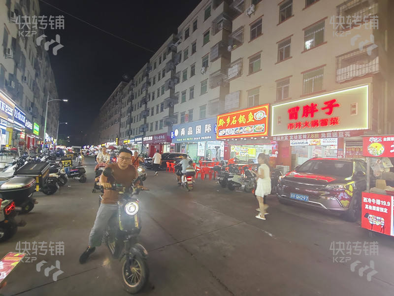 塘廈田心商業街加盟小火鍋轉讓【門口有攤位出租，平均營業額穩定，美食街人氣旺，住宅人口密集】