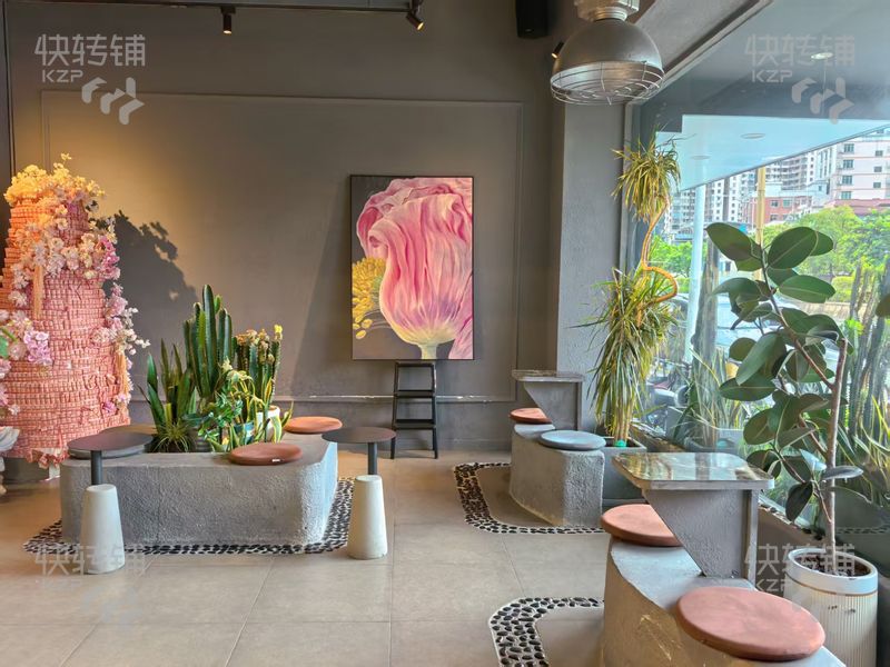 常平翔龍天地旁茶飲咖啡店轉讓【周邊有大型購物廣場、多個小區、學校人流量大】