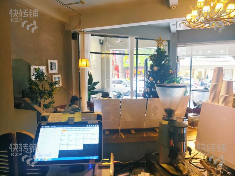 樟木頭康寶街獨棟'咖啡店'轉(zhuǎn)讓【緊挨著天和百貨、4年老店、上下四層、生意穩(wěn)定】