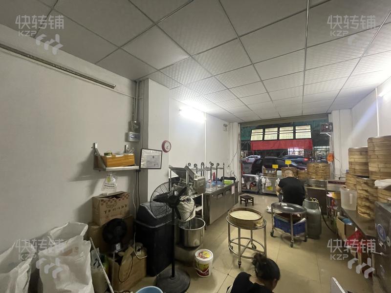 塘廈‘田心路’餐飲店空鋪/轉讓【位于夜市街、十字路口、工廠圍繞 ，華為基地，門口可外擺】