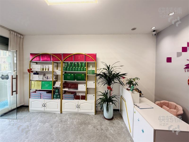 黃江珠江路華誠小區美容院轉讓【周邊住宅小區集中，對面是購物廣場，客源穩定，門口停車方便】可空鋪