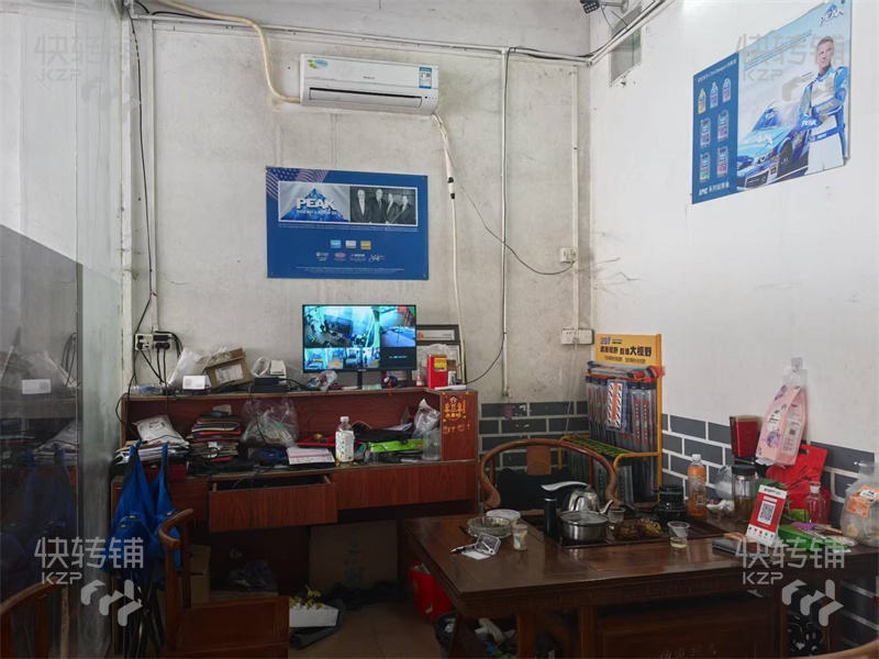塘廈“塘天南路”汽車維修店轉(zhuǎn)讓【三門面，靠近路邊，來往車流量大，附近工業(yè)區(qū)、公寓住宅圍繞，合適各種汽車美容維修項目】
