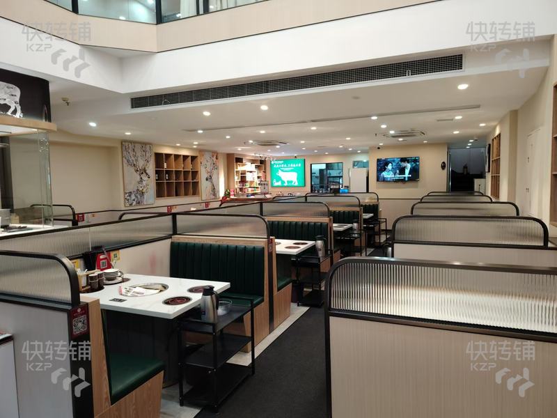 東城世博廣場火鍋店轉讓【萬達商圈、挨著地鐵口、人流量大、精裝修、寫字樓、住宅多】