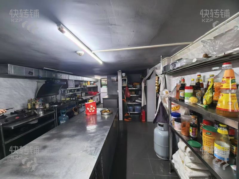 石龍鎮(zhèn)西湖西路客運(yùn)站燒烤店轉(zhuǎn)讓【緊挨著過街天橋，客運(yùn)站，旁邊是金沙灣購(gòu)物廣場(chǎng)，消費(fèi)力強(qiáng)】