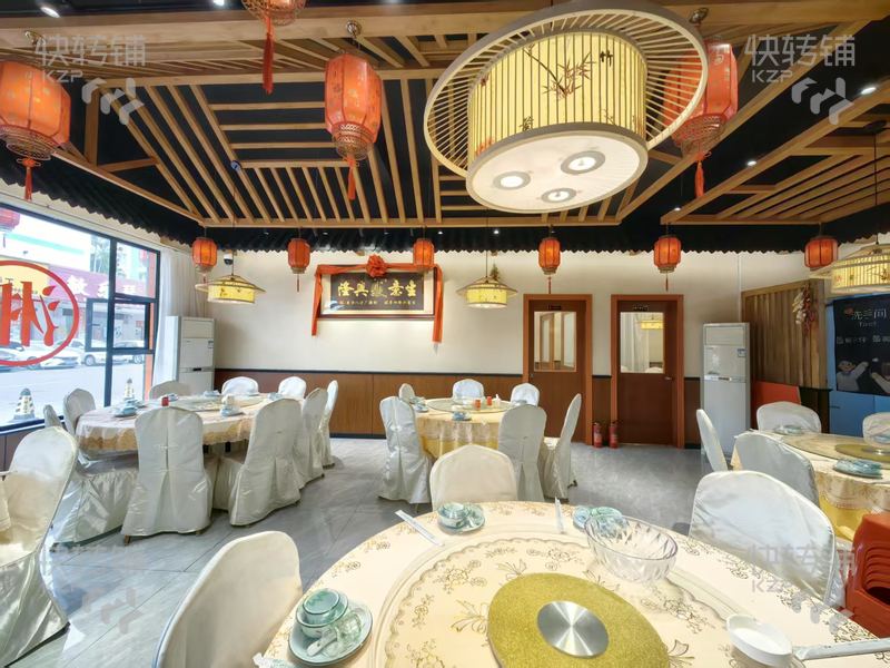 茶山‘京山西路’湘菜館轉(zhuǎn)讓【3個門面、對面新世紀麗江豪園、茶園商場，周邊廠區(qū)也多，住宅密集】
