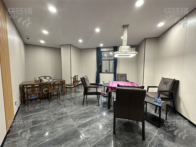 深圳沙井‘盈利中’大型臺球俱樂部轉讓【豪華裝修、周邊多個科技園、小區(qū)、人流量集中】
