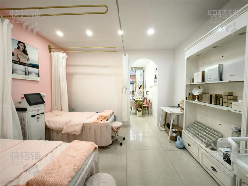 茶山盧邊商業廣場‘美容店’轉讓，可空鋪轉【微信客源500+，旁邊茶園商場，盧邊市場，美食步行街，晚上是夜市街】