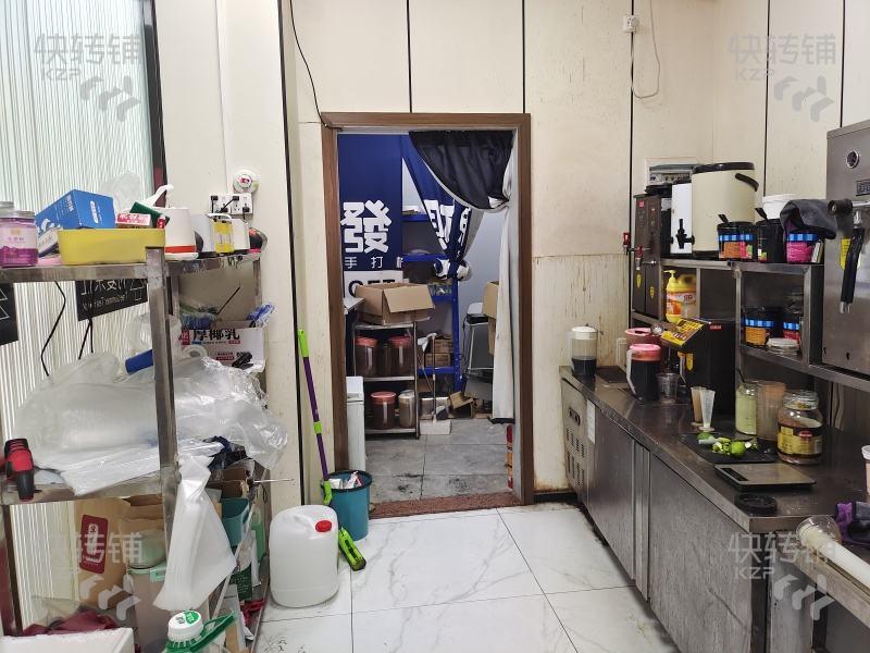 南城‘香園路’奶茶店轉讓【4年老店、外賣單量月做2000單以上、寫字樓進出入口處、附近萬科769創意產業園、城市風景街】可空鋪