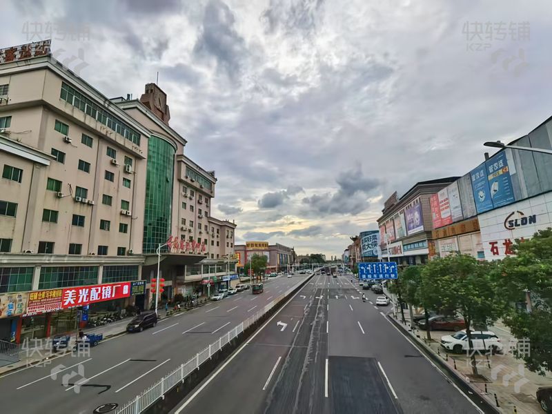 石龍鎮(zhèn)西湖西路客運(yùn)站燒烤店轉(zhuǎn)讓【緊挨著過街天橋，客運(yùn)站，旁邊是金沙灣購(gòu)物廣場(chǎng)，消費(fèi)力強(qiáng)】