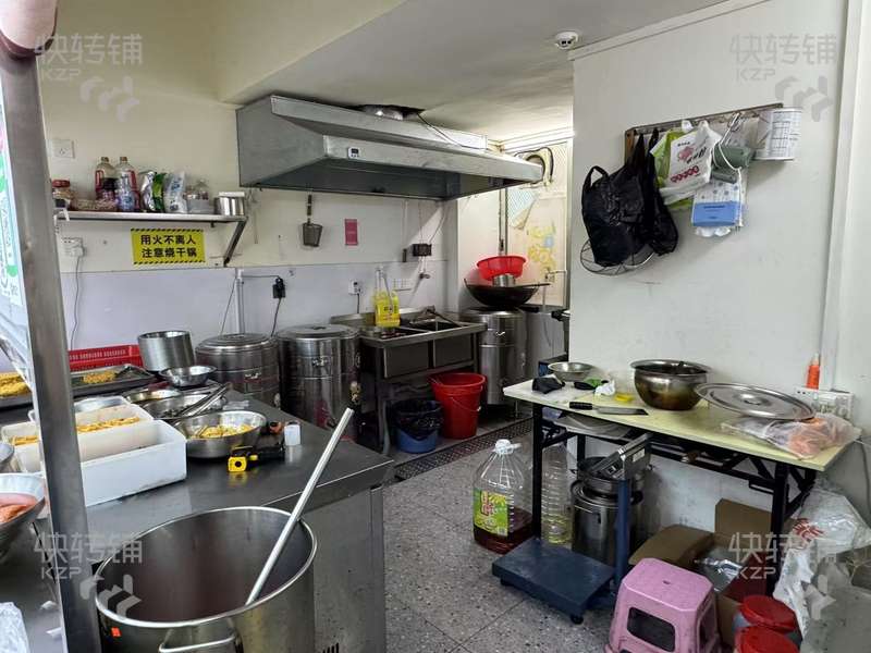 虎門大寧夜市街‘螺螄粉’轉(zhuǎn)讓【夜市街自帶人流、人氣旺、公寓住宅密集、產(chǎn)業(yè)園工廠居多】